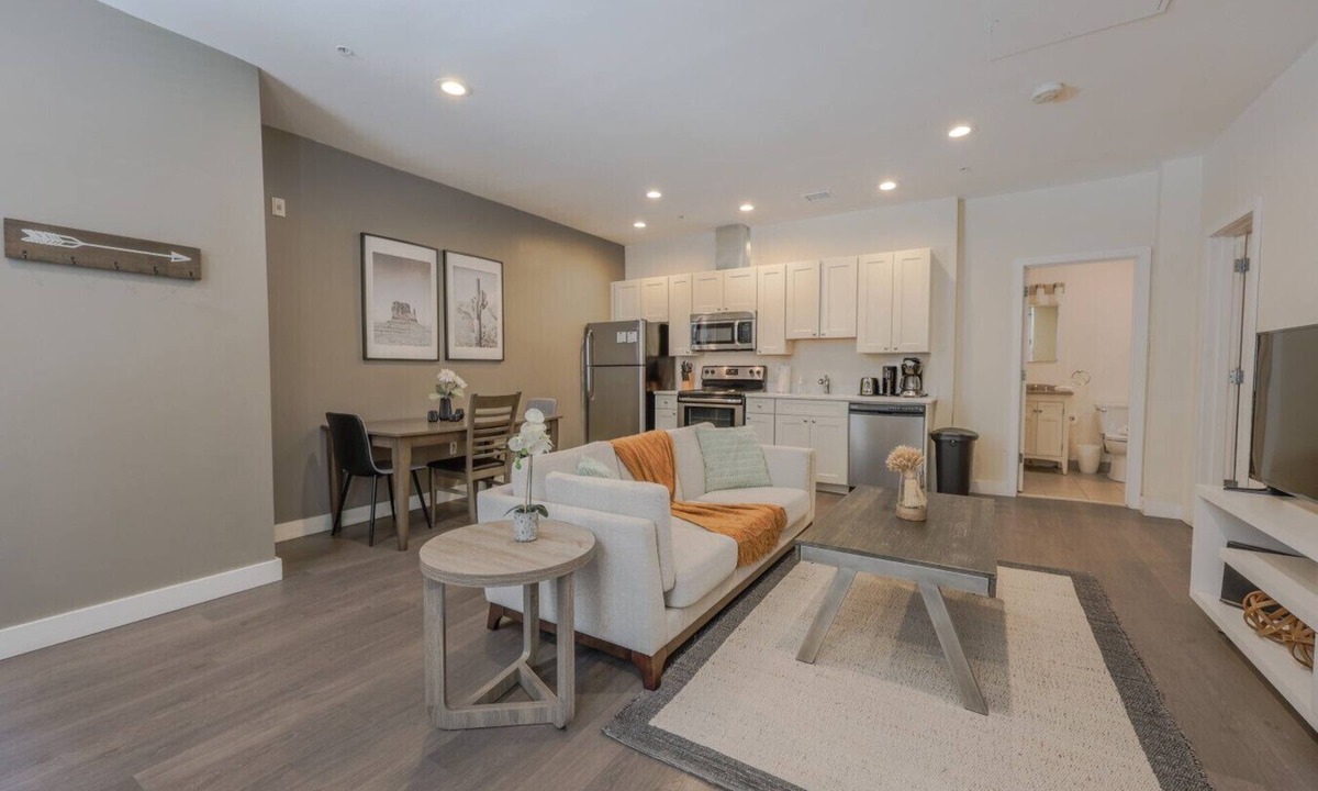 Downtown Boston Apartment | Prime Location | Beacon Hill & Financial District