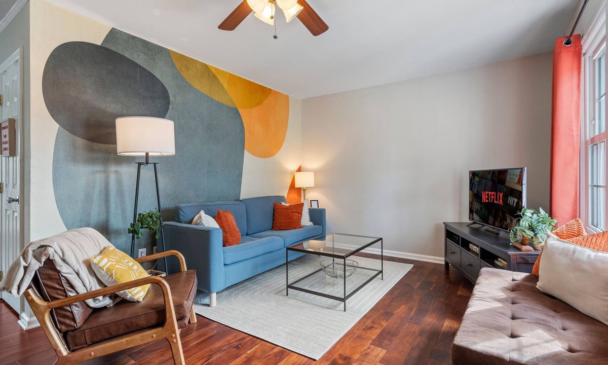 East Raleigh House | Prime Location, Family Friendly, 3bd/1bt Home