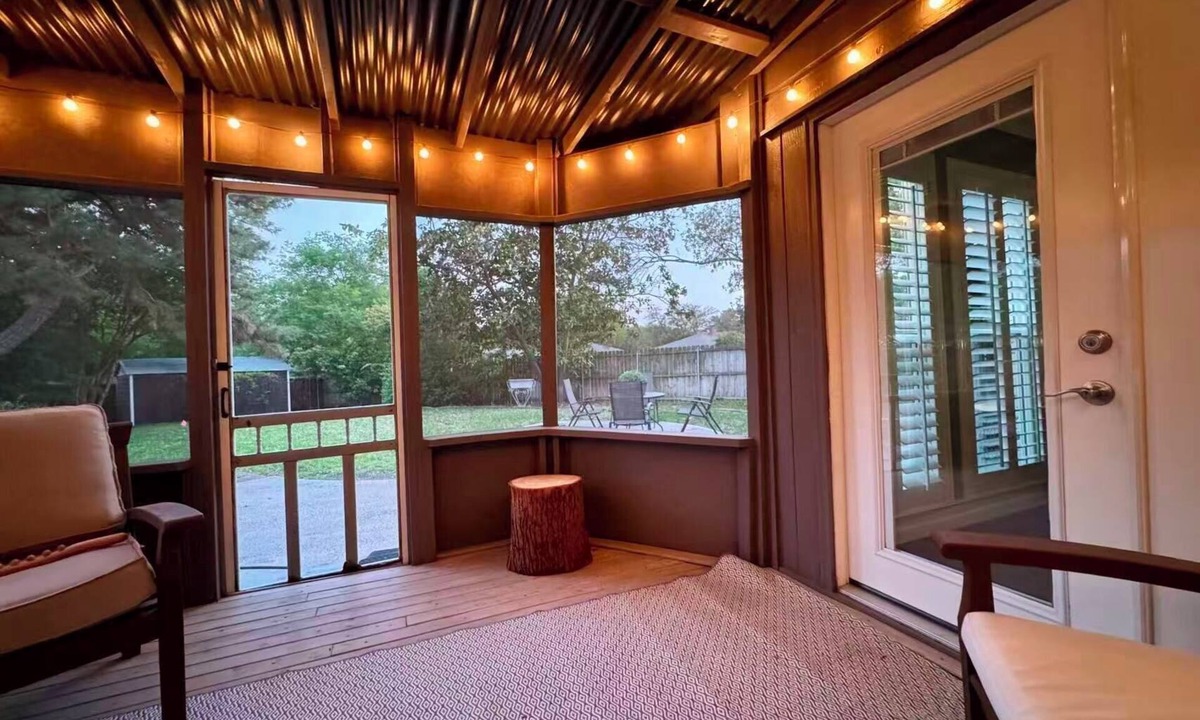 Plano House | Prime Location in Plano Peaceful 3BR/2BA Near Shopping & Dining