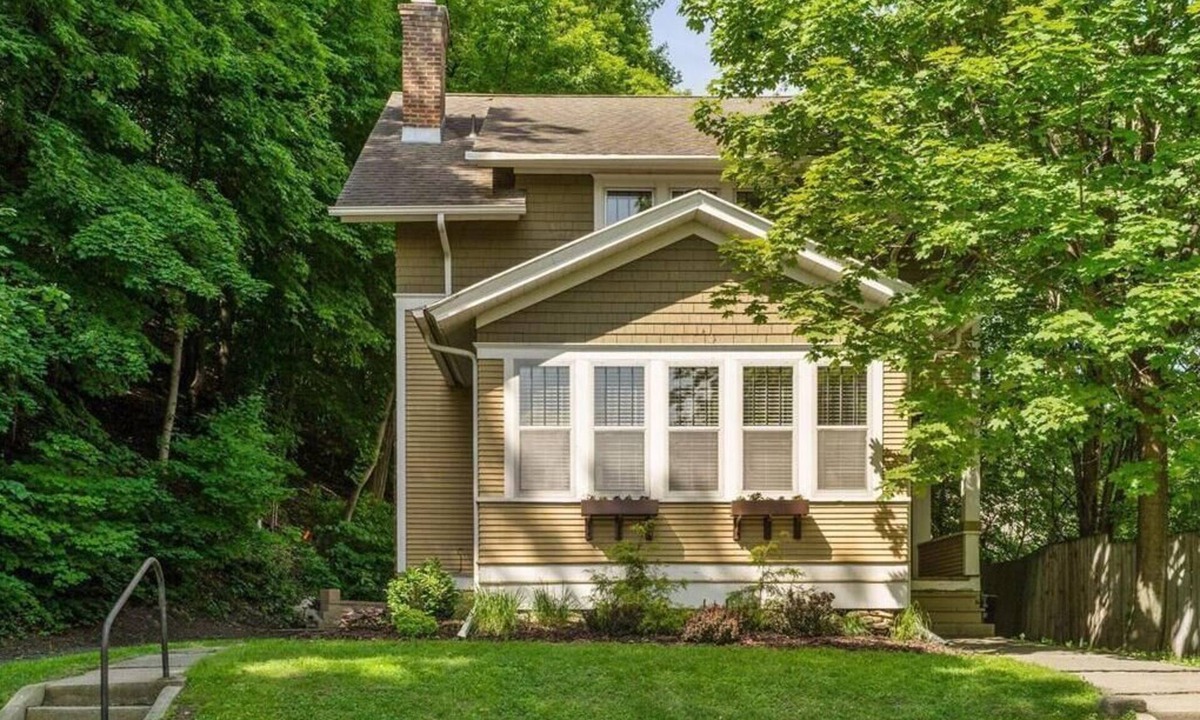 Red Wing House | PRIME LOCATION in Red Wing Historic district