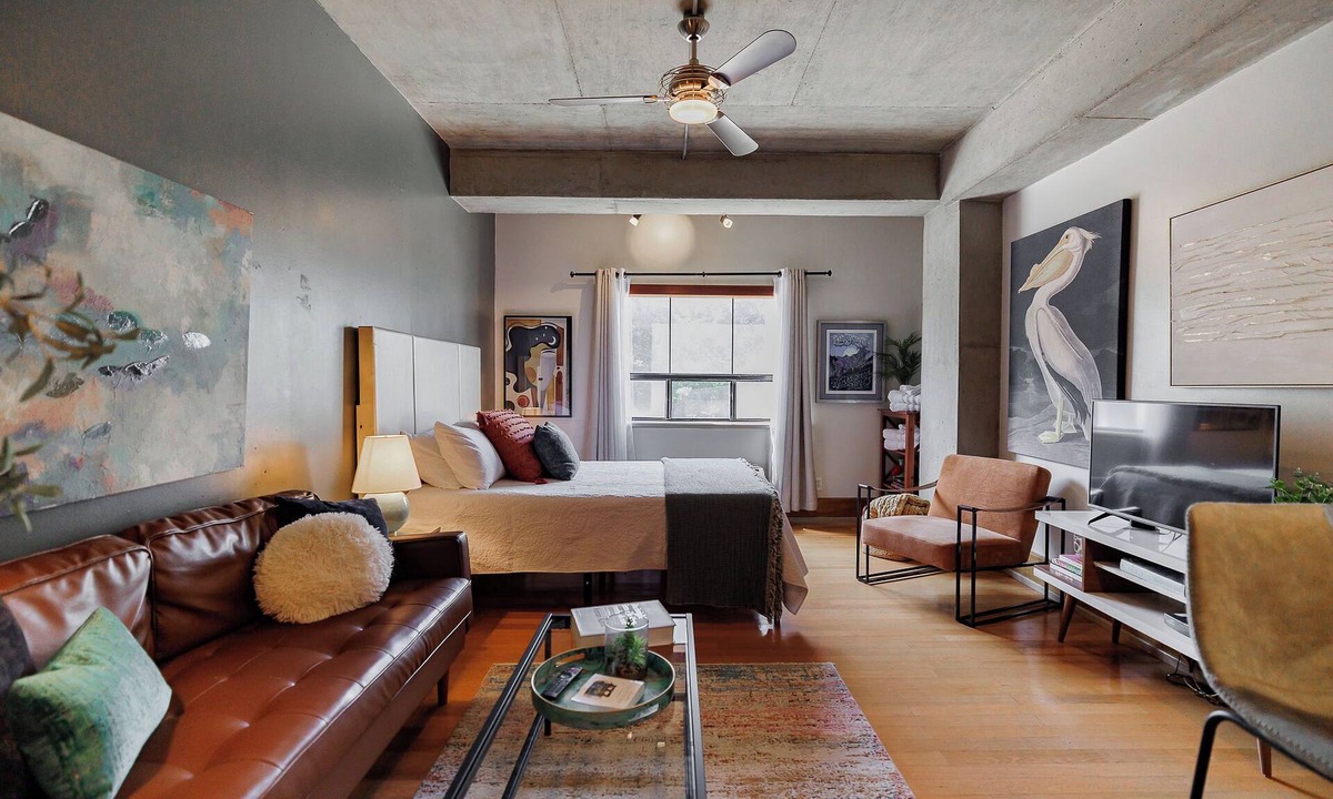 Athens Condo | Prime Location - Modern Studio - Walk Downtown Athens