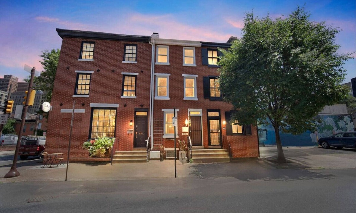 Center City House | Prime Location with a Walk Score 100