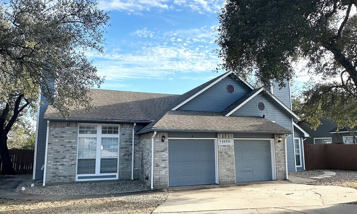 Sonesta West House | Prime NW Austin TX near Domain, Apple, Oracle, high tech corridor upgraded home!