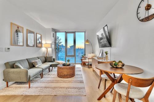 Mott Haven Apartment | Prime NYC Waterfront Gem