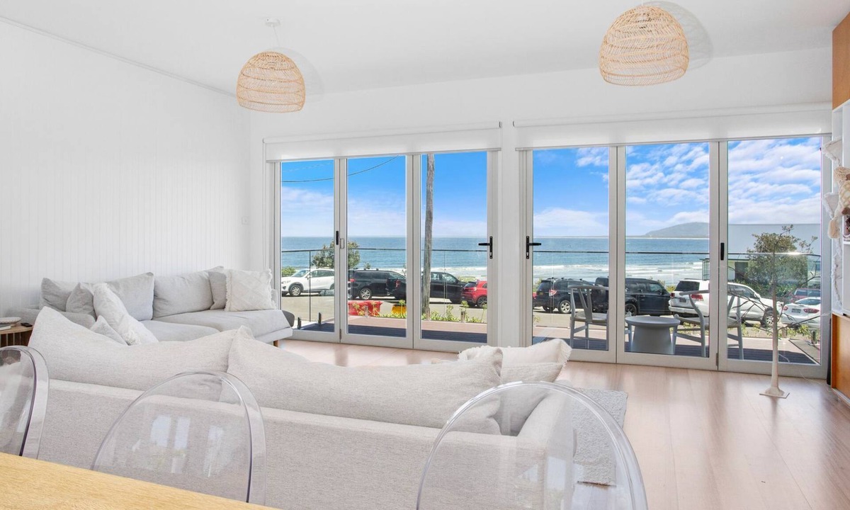 Gerroa House | Prime Position - Family Getaway