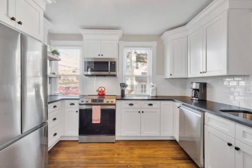West Hartford House | Prime West Hartford Center- Timeless Charm
