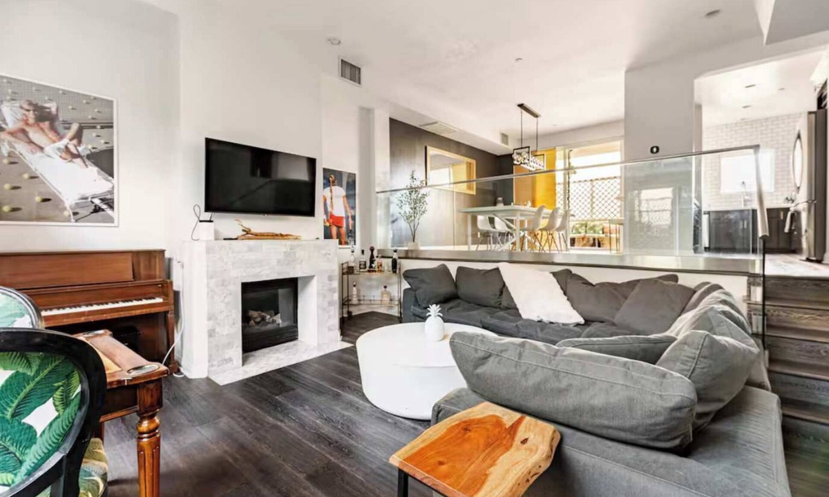 Norma Triangle Apartment | Prime West Hollywood Rooftop Oasis with Rooftop Deck