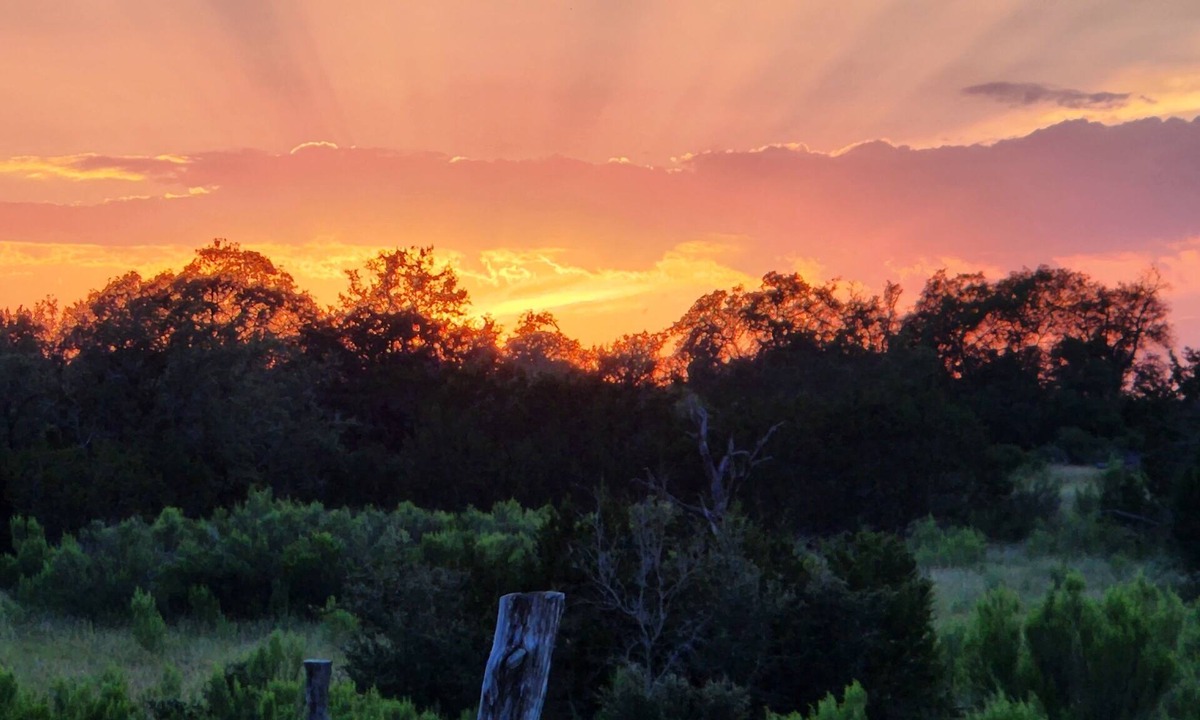 Bandera RV Rental | Primitive Camping⛺️Under the Stars🌠 n5 minutes to Bandera!