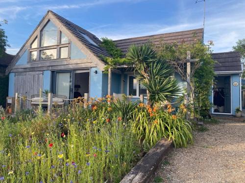 Emsworth House | Primrose Cottage