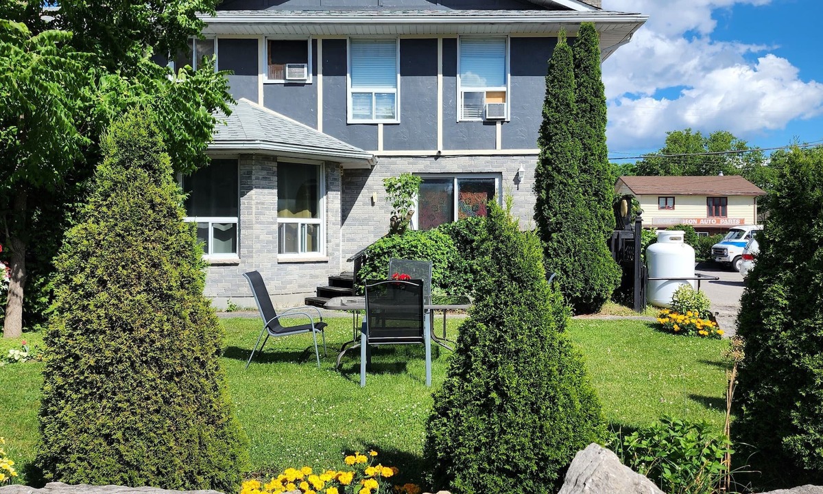 Bobcaygeon Hotel | Princess Motel