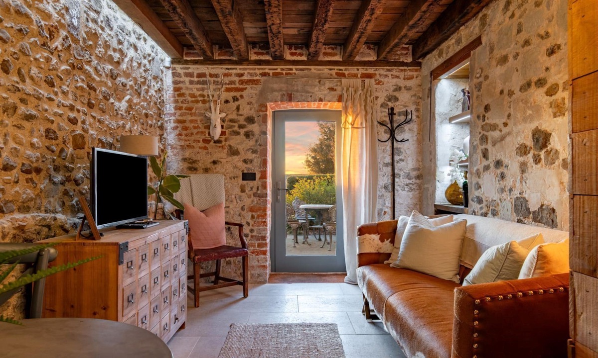 Saint Osyth Cottage | Priory Barn - Luxury Cottages