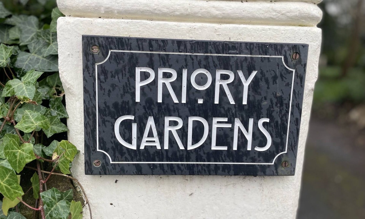 Birkdale Apartment | Priory Gardens - Birkdale - 2 Bed