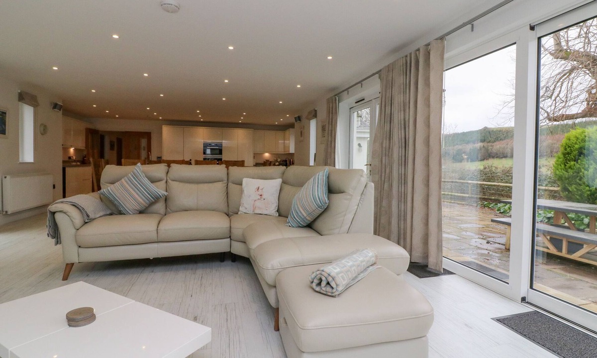 Barnstaple Cottage | Priory House
