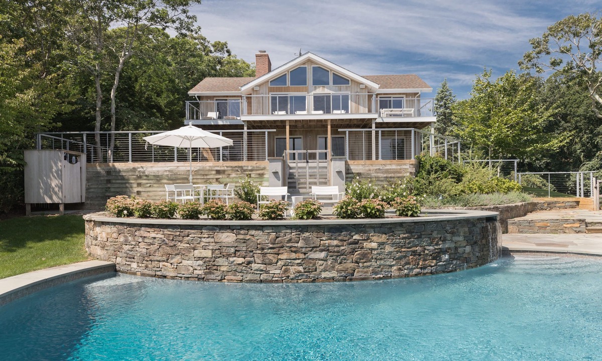 Montauk House | Pristine Modern Beachhouse; 5 min walk to beach