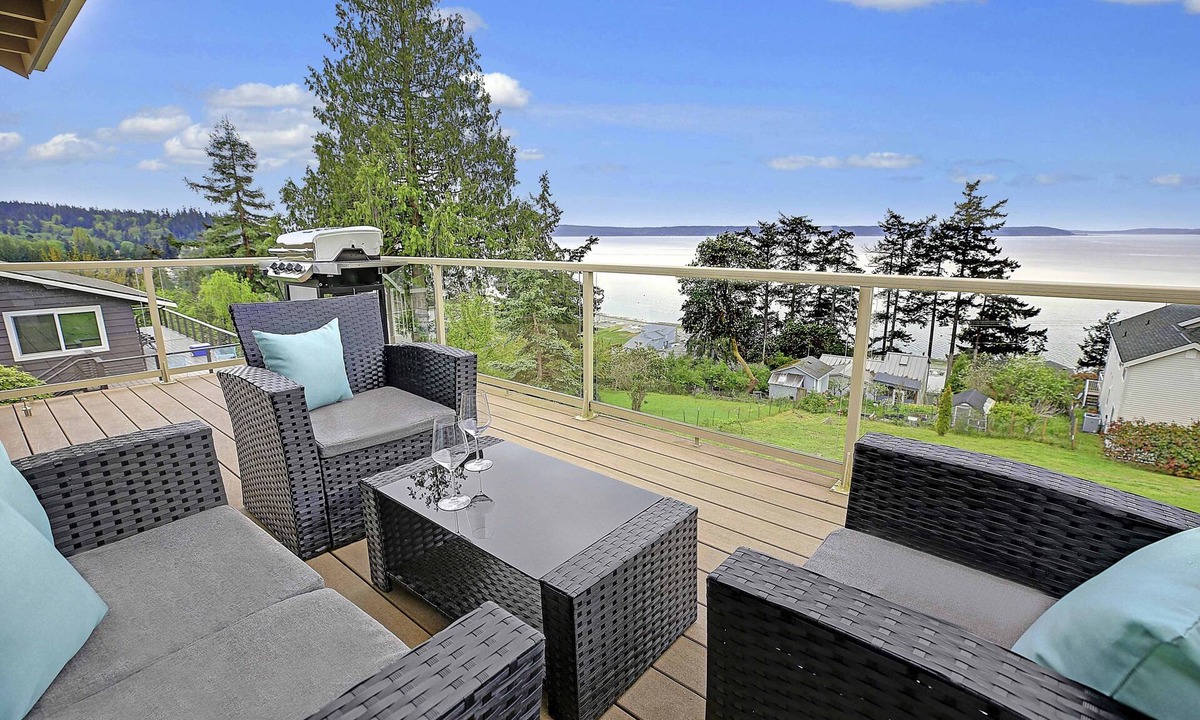 Camano Island House | Pristine modern home with sweeping water views