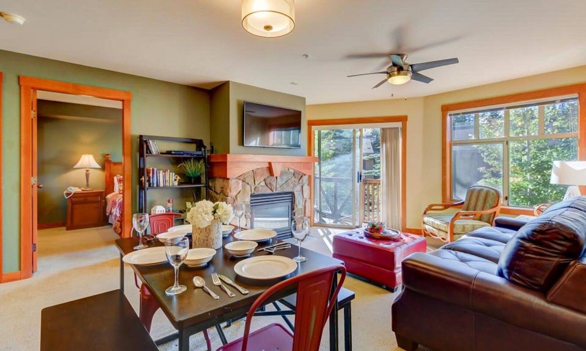 Salt Lake Mountain Resorts Condo | Pristine Ski Retreat, Slope Views in Solitude Village, 2 Bedroom, 2 Bath