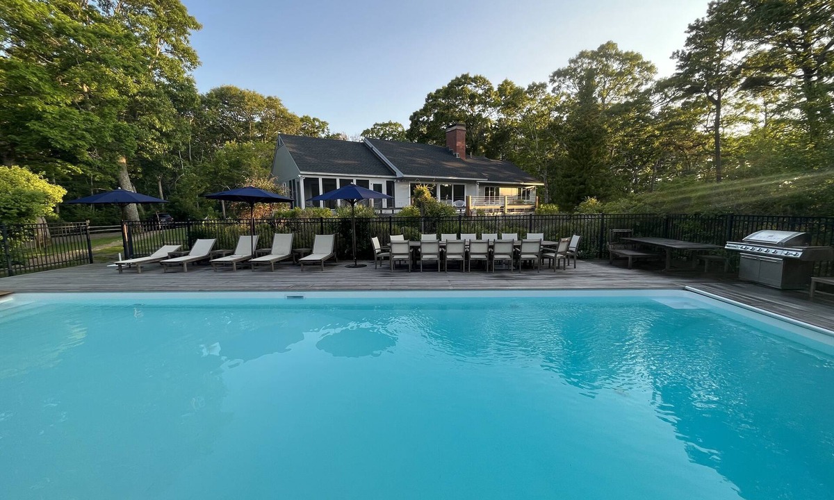 Tisbury House | PRIVACY & RELAXATION ON MARTHA'S VINEYARD