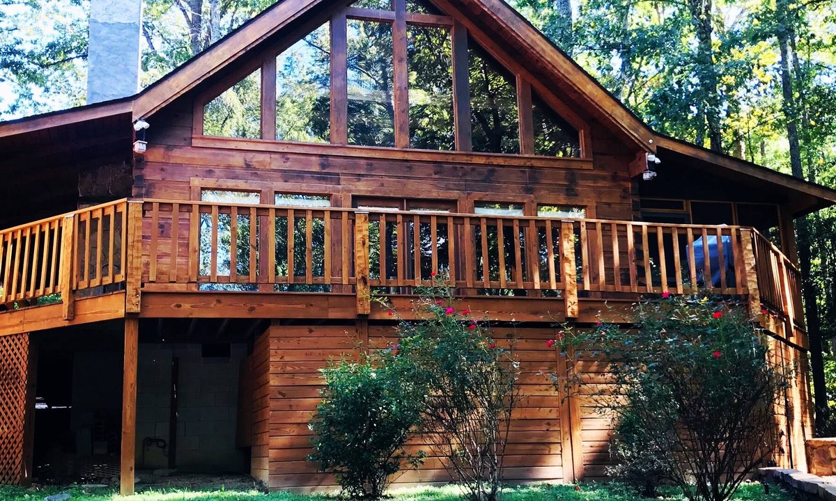 Clarksville House | PRIVACY & SERENITY! STUNNING LAKE HOME AT BOULDER COVE WITH PRIVATE DOCK!