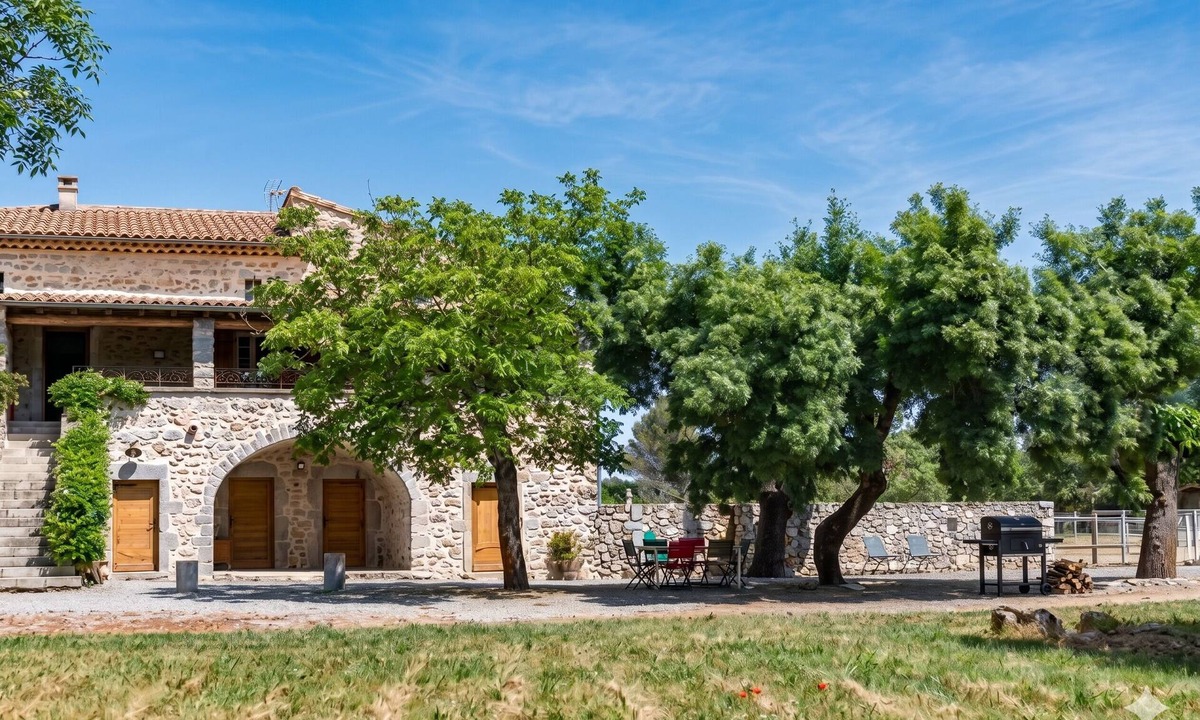 Saint-Andre-de-Cruzieres House | Private Estate & Pool - 15 Guests - South France