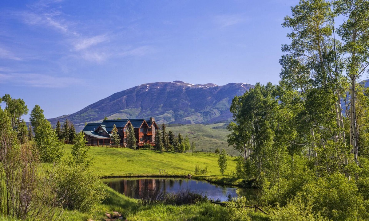 Silverthorne House | Private 250-Acre Ranch | Silverthorne Colorado | Equestrian & Fishing | By Cuvée