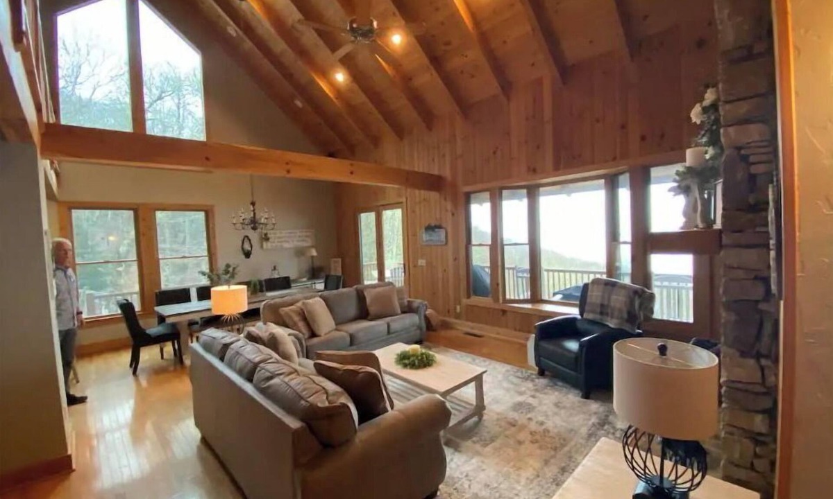 Wolf Laurel Cabin | Private 3,100 Sq Ft Wolf Laurel Lodge w/Epic Views, Skiing & AT Trail Access