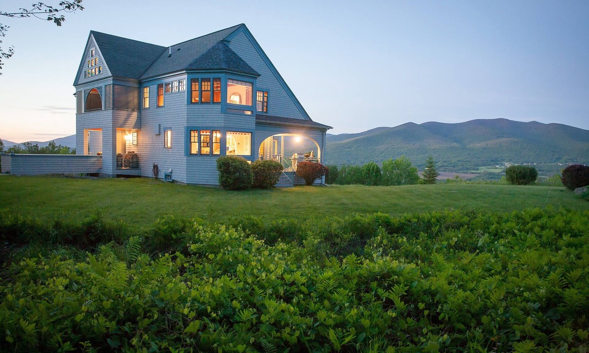 Jefferson House | Private 30-Acre Family Friendly Mountain Retreat: Peaceful Trails, Sauna & Views