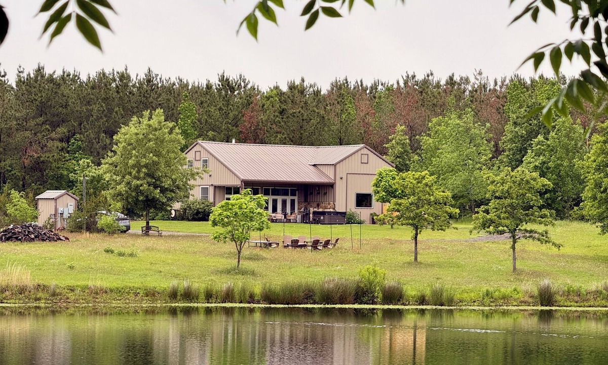 Cherokee County Cabin | Private 300-Acre East Texas Retreat — Hot Tub, Stocked Pond, Total Seclusion