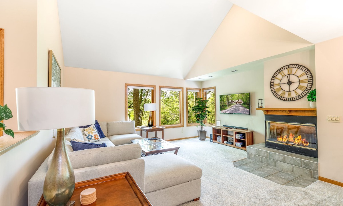 The Galena Territory House | Private 3BR/2BA Territory Home Nestled in the Trees - Stonecrest