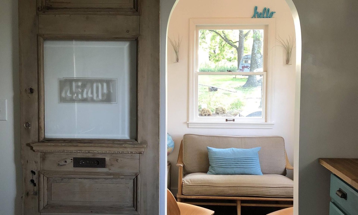 Waldron House | Private and Pet-Friendly Modern Farmhouse Close to Highways