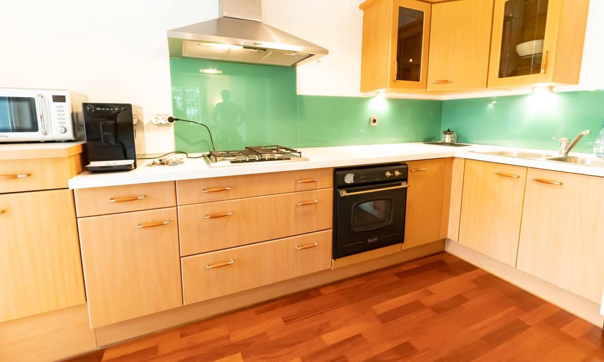 Boutonnet Apartment | Private Apartment - Air Conditioning - Downtown