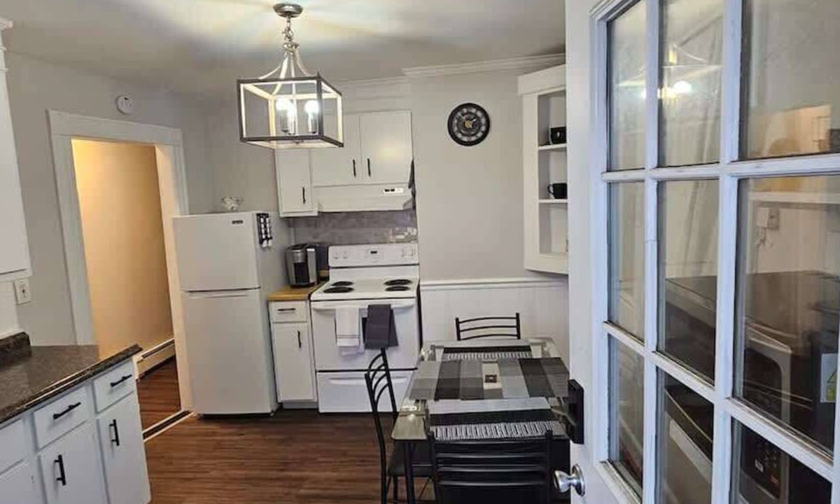 Middletown Apartment | Private Apt in Middletown-Wesleyan 101