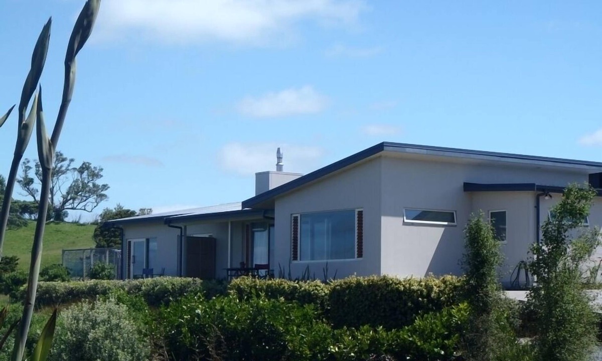 Leigh Bed & Breakfast | Private B & B with breathtaking views