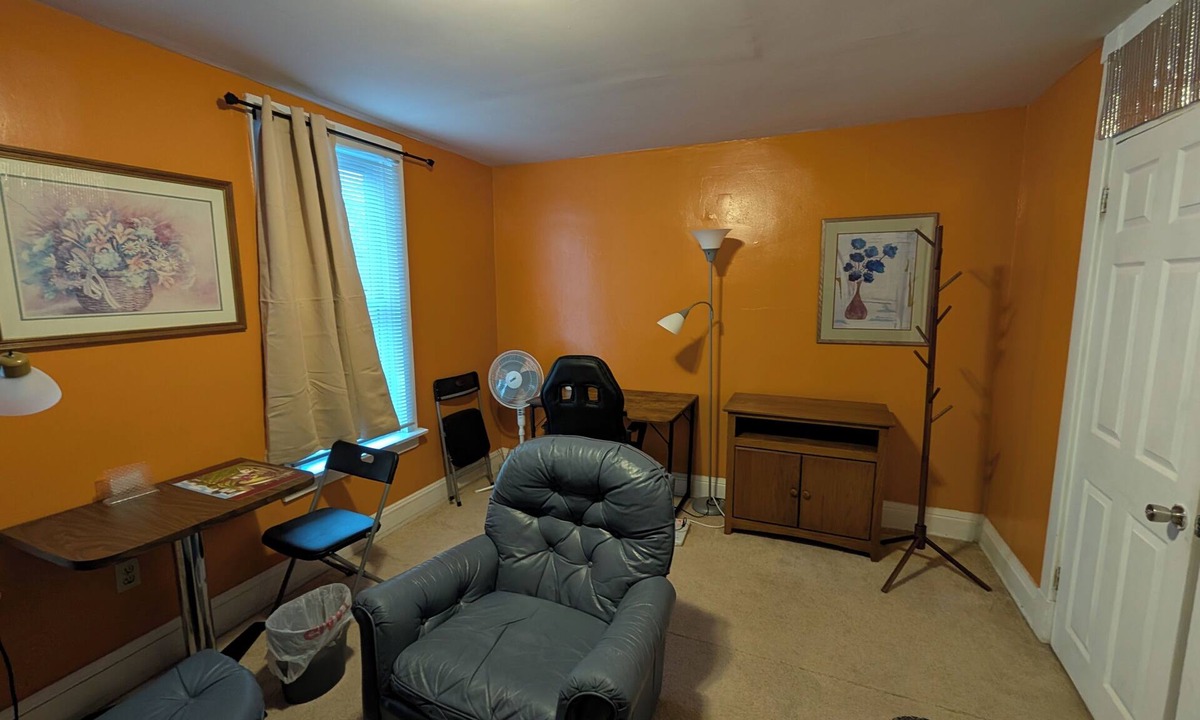Harrisburg - Hershey Apartment | Private Bath - Double room
