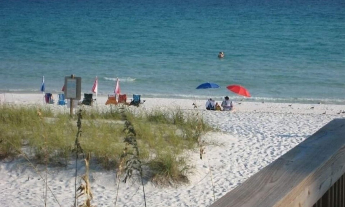 Miramar Beach Condo | Private Beach access-last week of July still available!