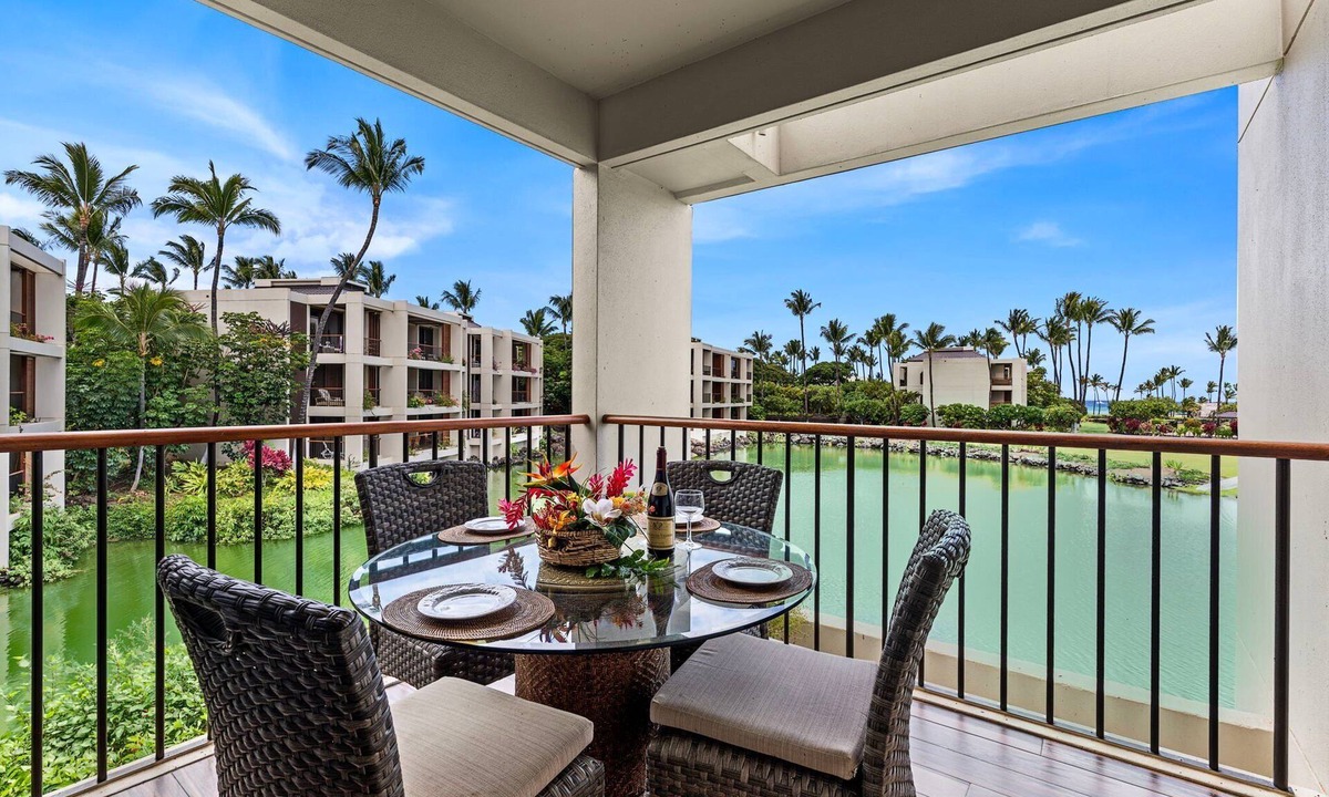 Kamuela Condo | 🏖️ Private Beach | Lagoon & Ocean View | Concierge Included | Spacious Lanai!