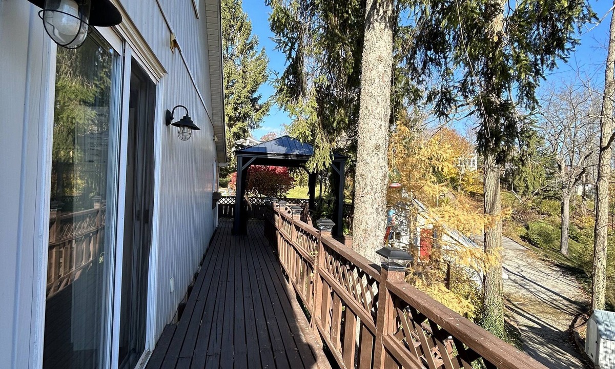 Central Elgin House | Private Beach Lake View House Port Stanley