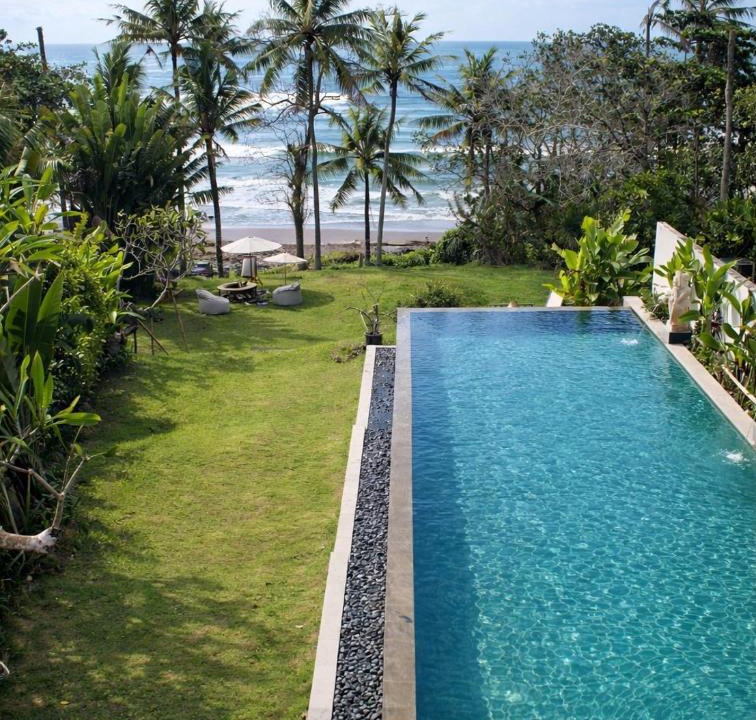 Cemagi Villa | Private beach Oceanfront 3bd Villa