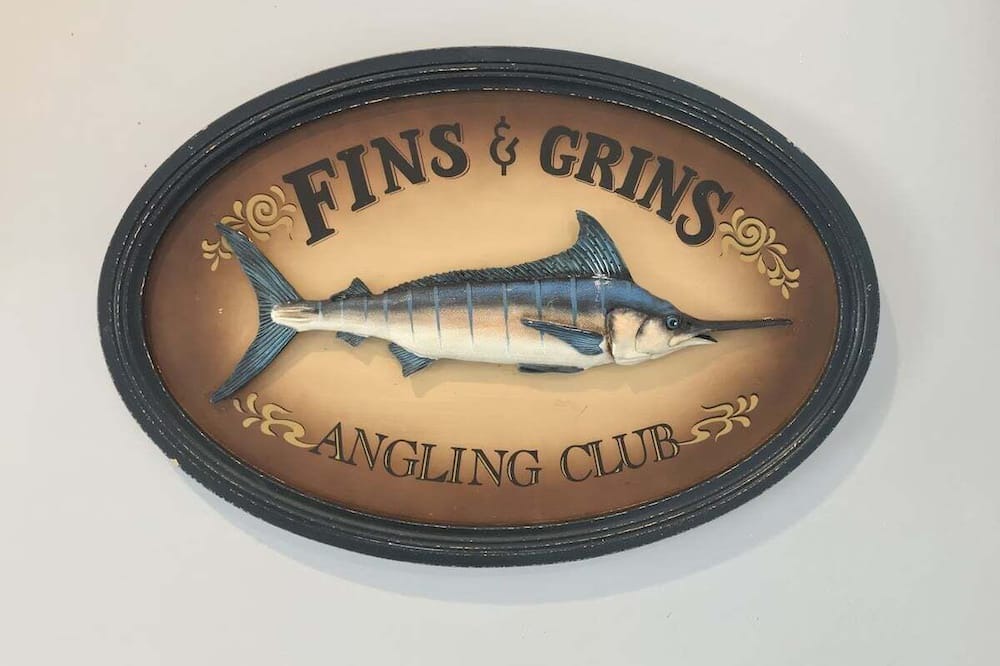 Apollo Beach House | Private Beachfront Fun, Kayaks, Dolphins & Sunsets Await - Fins & Grins - Roelens