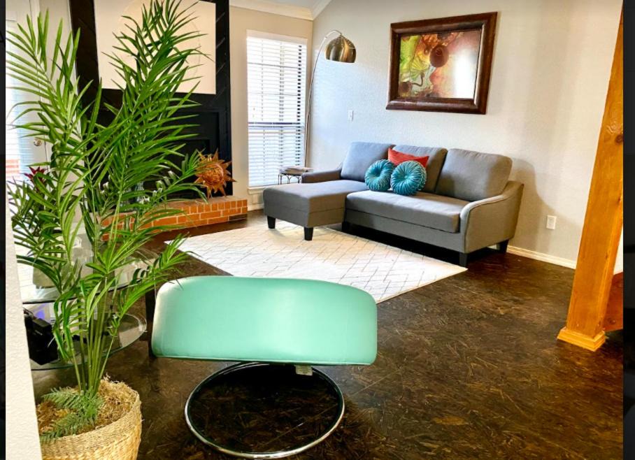 Central Oklahoma City Apartment | Private Bedroom Suite - Communal House near Integris