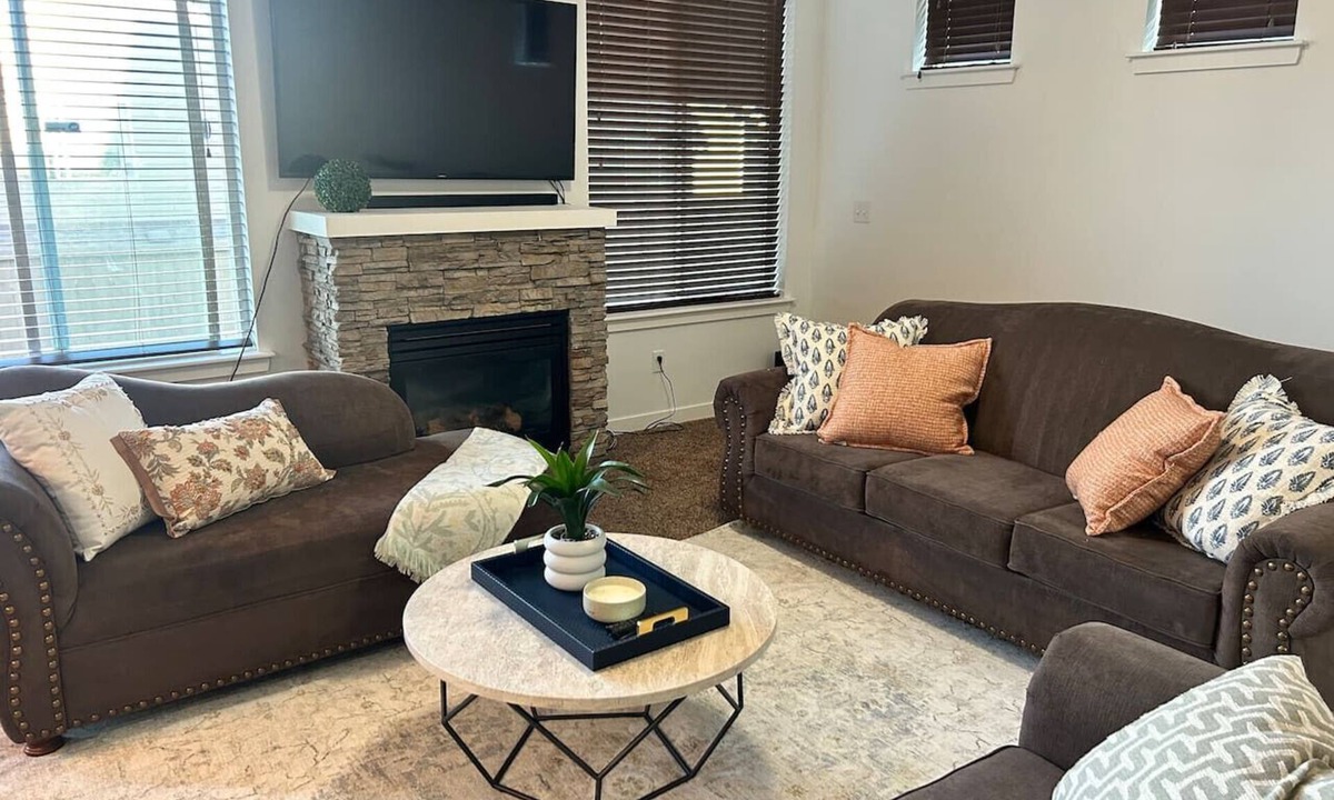 Guide Meridian Apartment | Private Bellaire in Bellingham