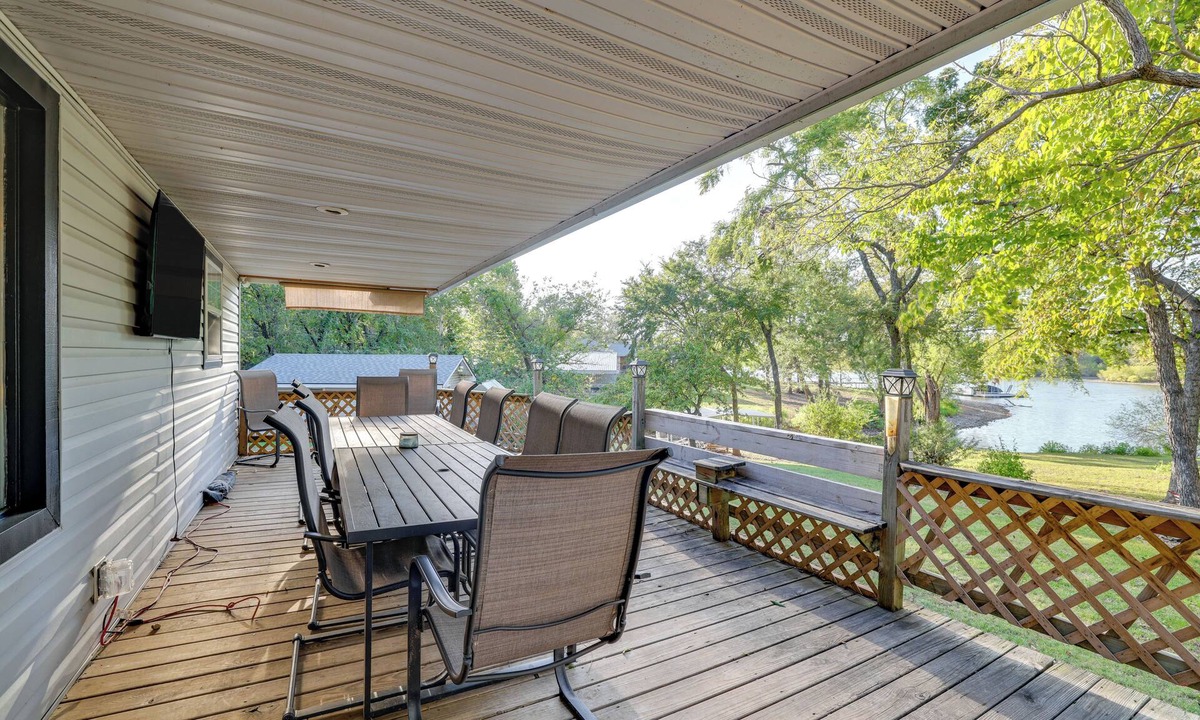 Grove House | Private Boat Dock: Family-Friendly Grove Getaway