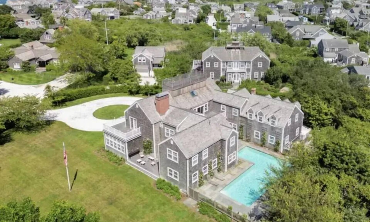 Brant Point House | Private Brant Point Home with Pool!