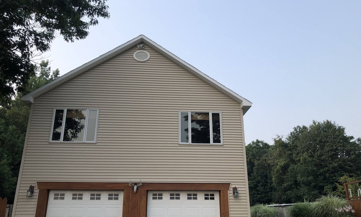 Skaneateles Apartment | private condo overlooking Skaneateles Lake in the fingerlakes region of New York