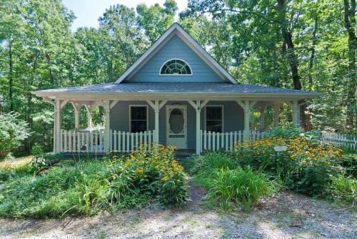 Trenton House | Private Cottage on Lookout Mountain