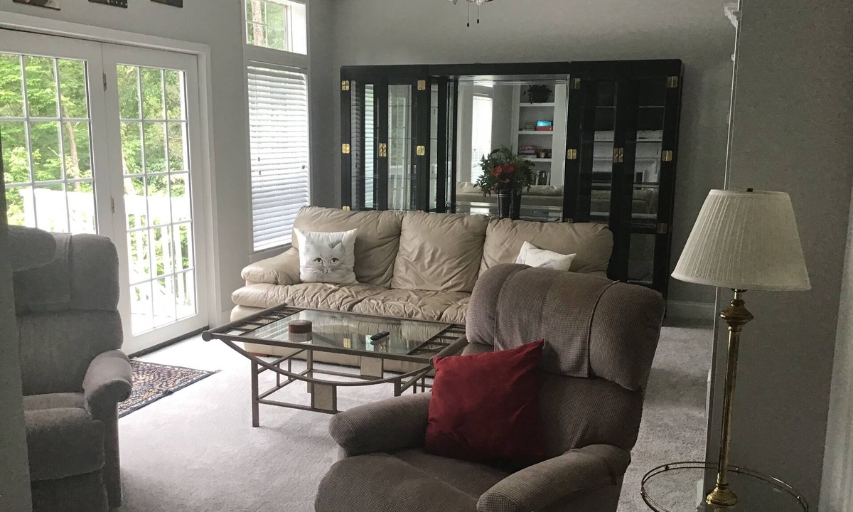 Concord House | Private Country Home in Park Like Setting