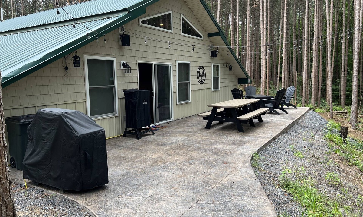 Deer River Cottage | Private Cozy Adirondack Cottage-Monthly only