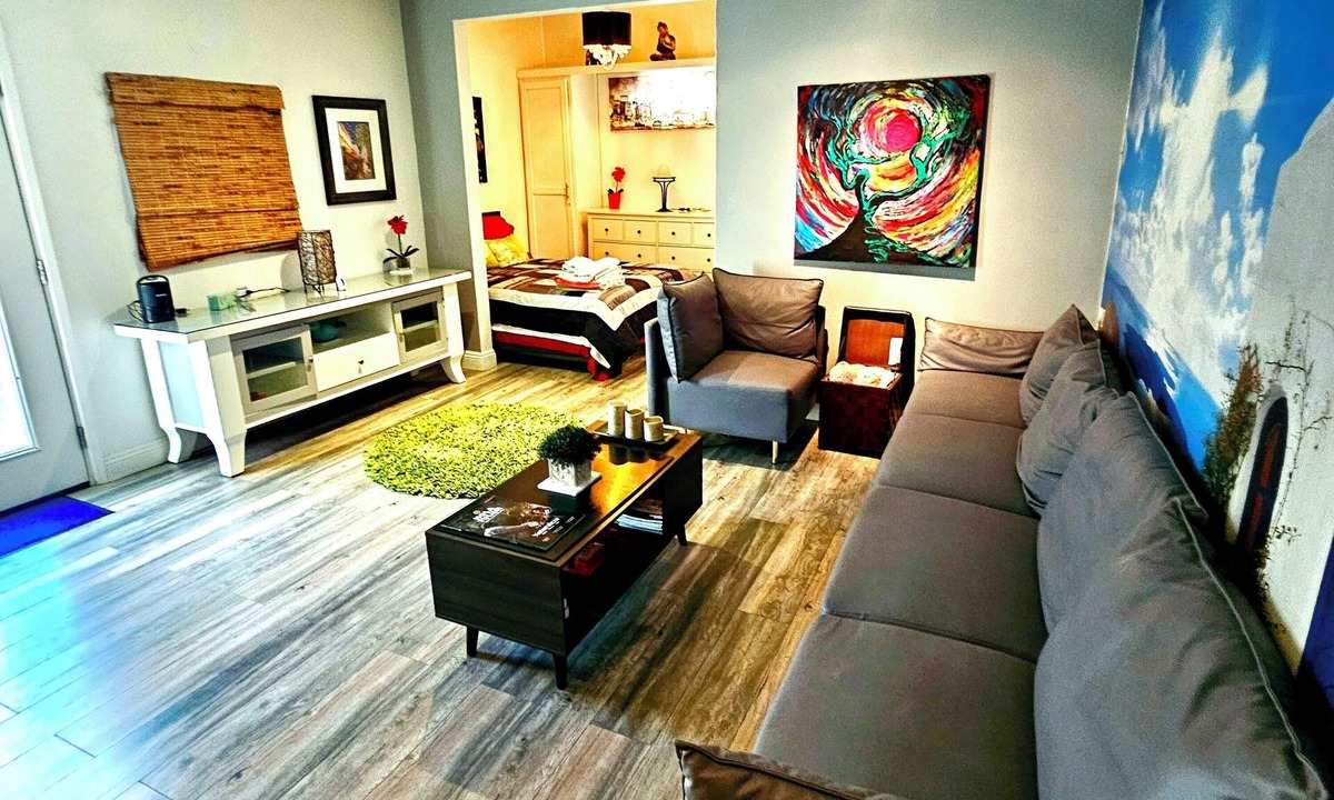 Los Feliz House | private cozy home in los feliz