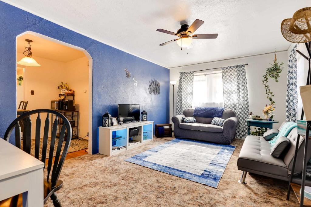Craig House | Private Deck and Yard Pet-Friendly Craig Townhome!
