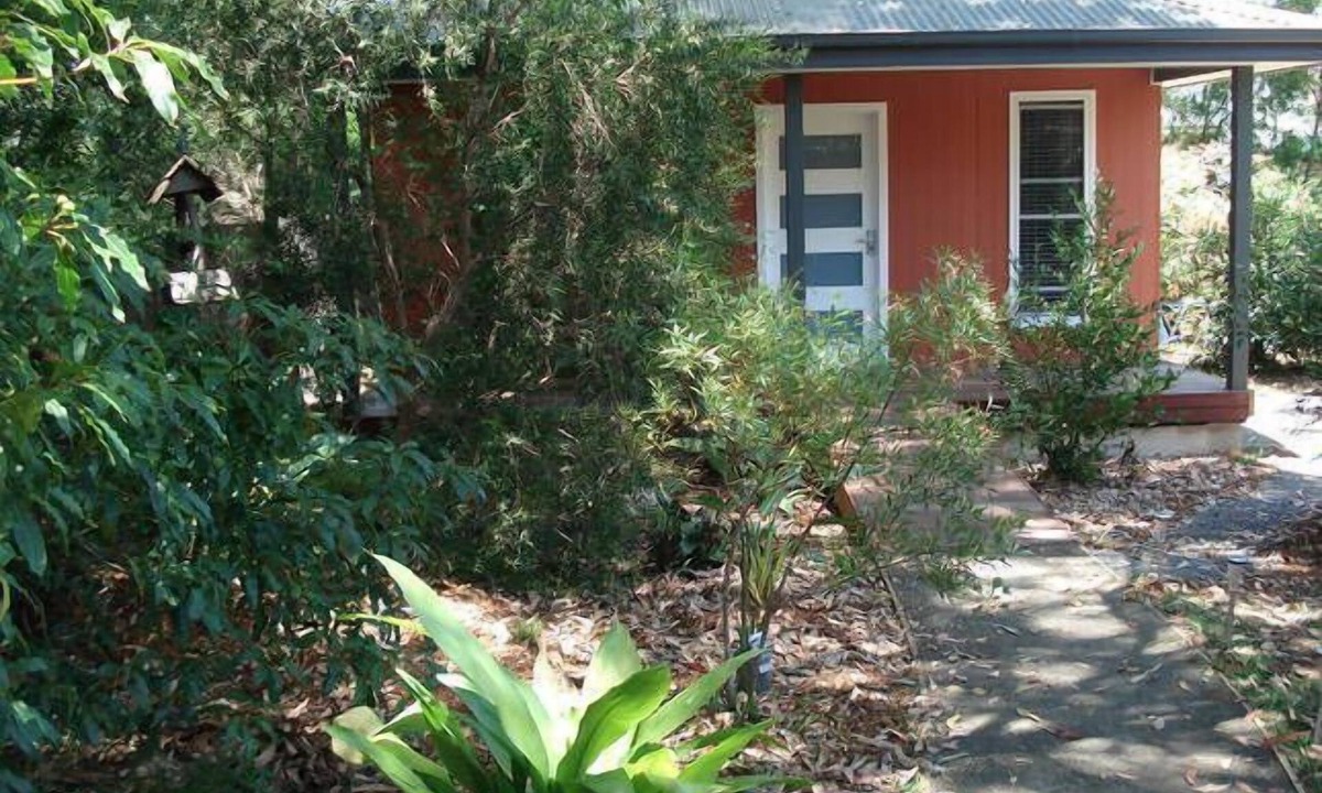 Huskisson Villa | Private Deluxe Garden Studio for couples.