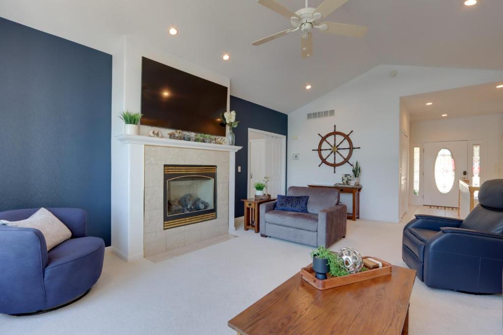 Gravois Mills House | Private Dock + 4 Decks: Lake Ozark Retreat!